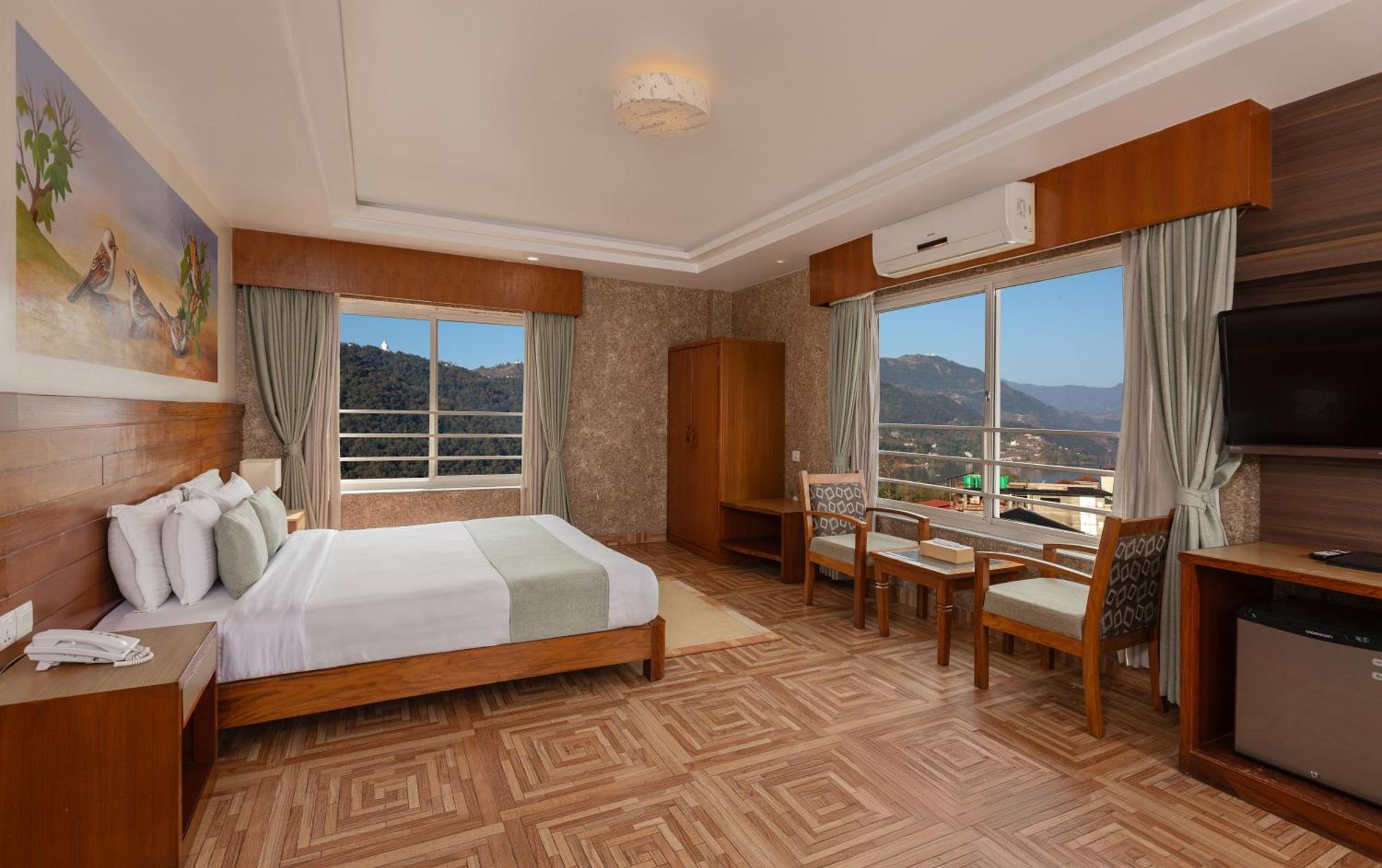 เมาท์วิว โปขาระ โฮเทล Hotel โพคารา ภายนอก รูปภาพ